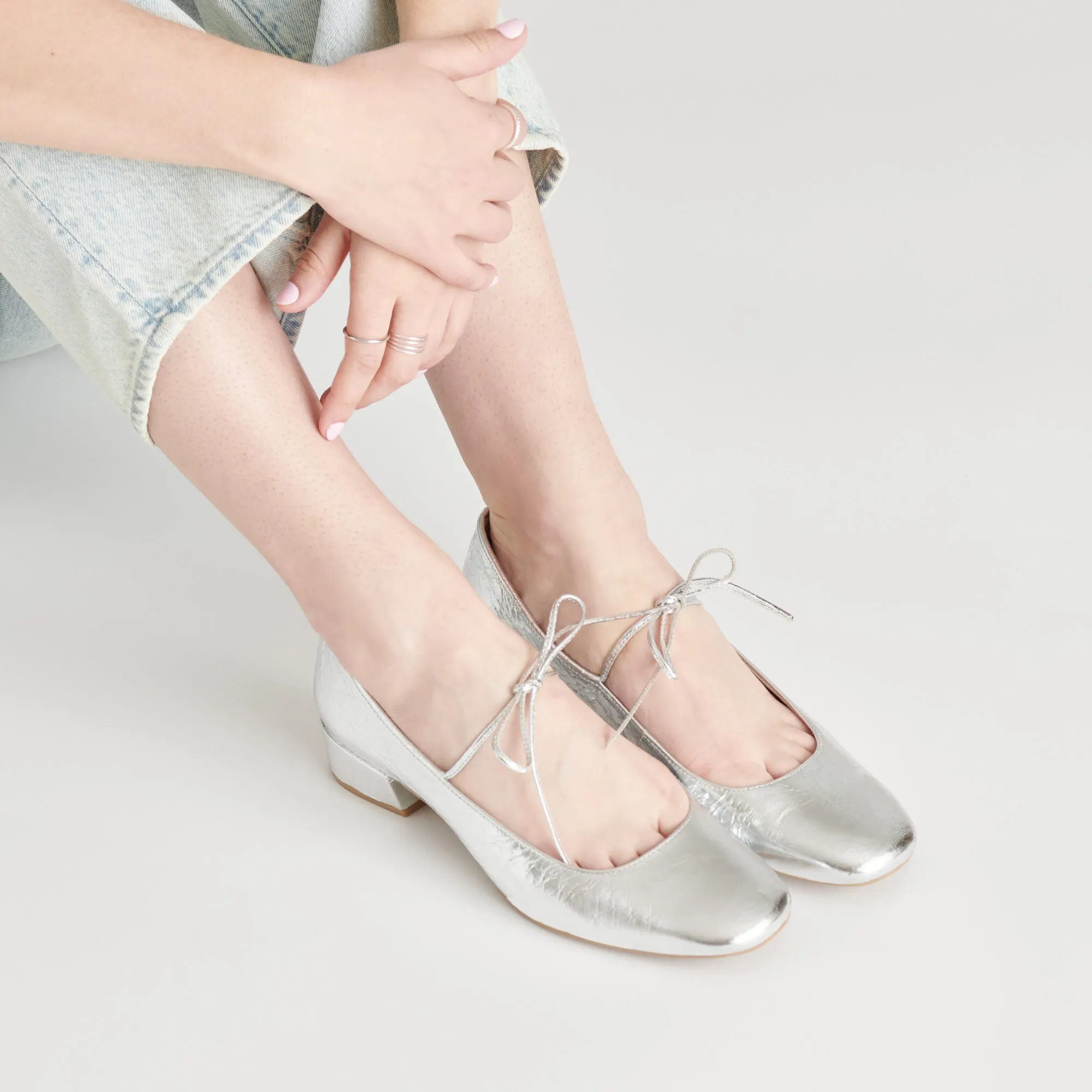 ARDIEN HEELS SILVER CRINKLE PATENT