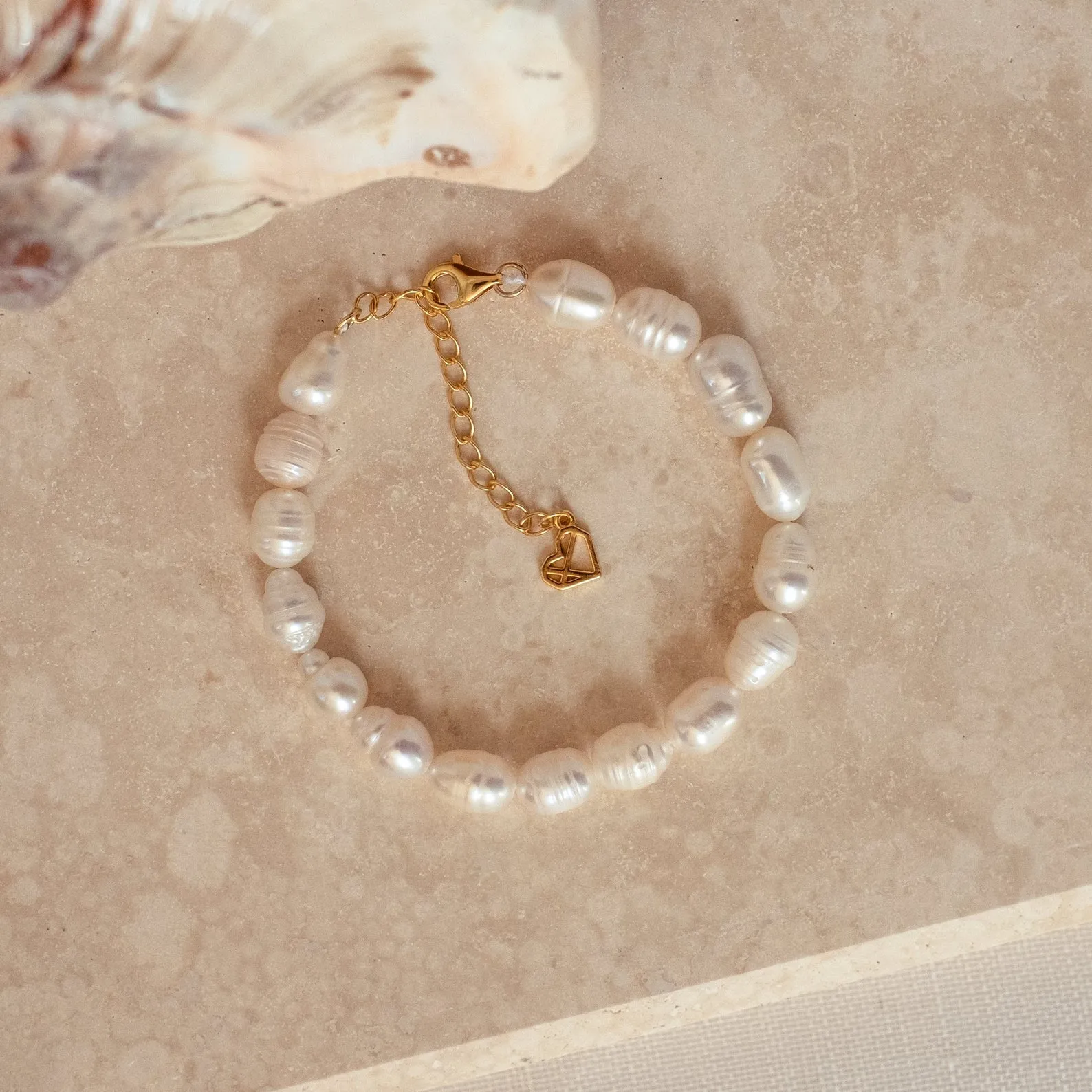 Bold Pearl Bracelet