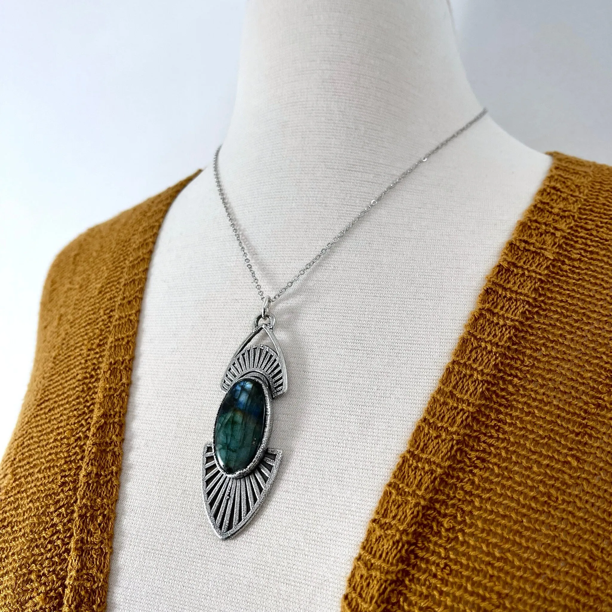 Crystal Necklace - Moss & Moon Collection - Labradorite set in Fine Silver / One of a Kind - by Foxlark