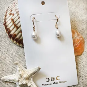 Drop Pearl Earrings