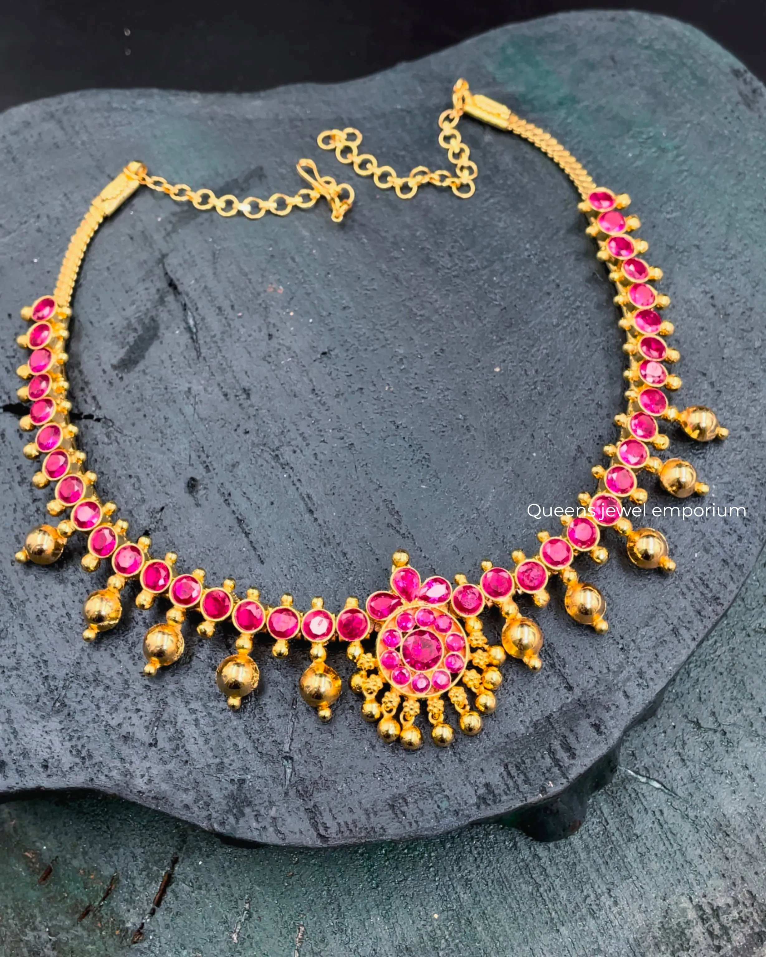 KIRUBAVATHI NECKLACE