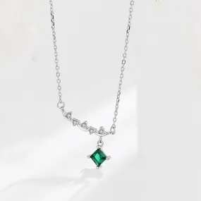 Shiny Star Emerald Pendant Necklace - 925 Sterling Silver