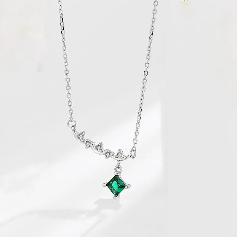 Shiny Star Emerald Pendant Necklace - 925 Sterling Silver