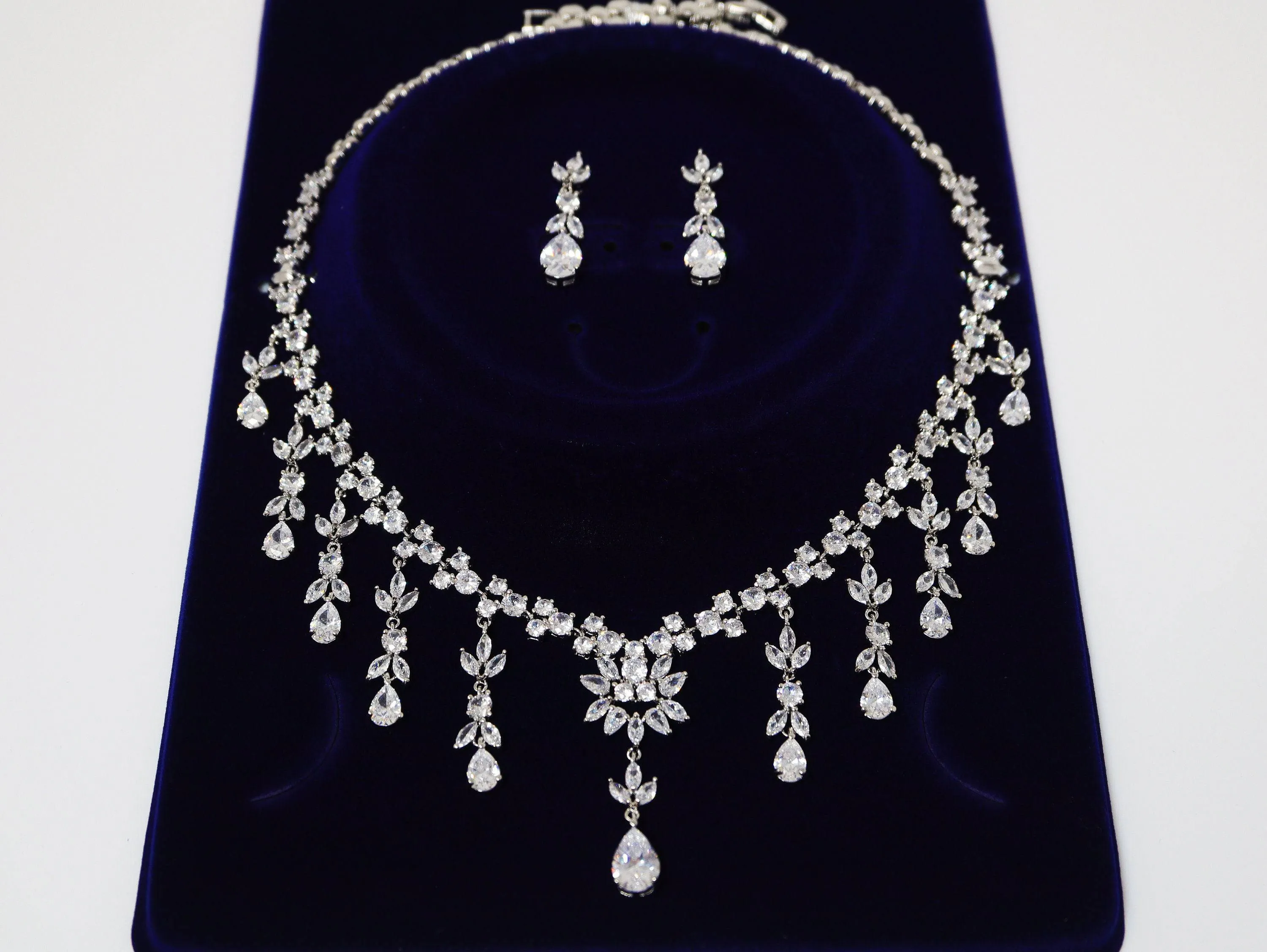 Swarovski Heavenly Floral Leaves Necklace set, Long Bridal Jewelry, Bridal Earrings And Necklace, Statement Earrings Cz Necklace Set.