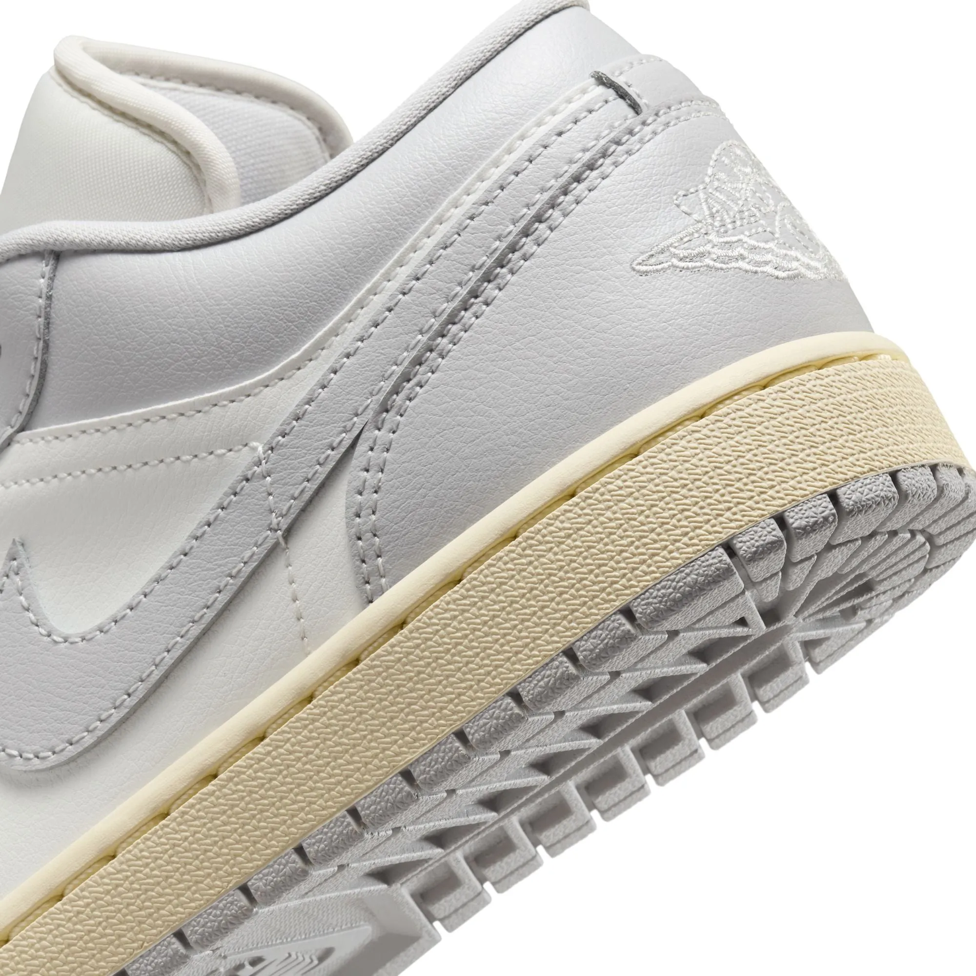 WMNS Air Jordan 1 Low (Sail/Neutral Grey/Coconut Milk)