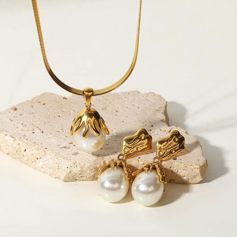 Women's Baroque Pearl Pendant Necklace Earrings