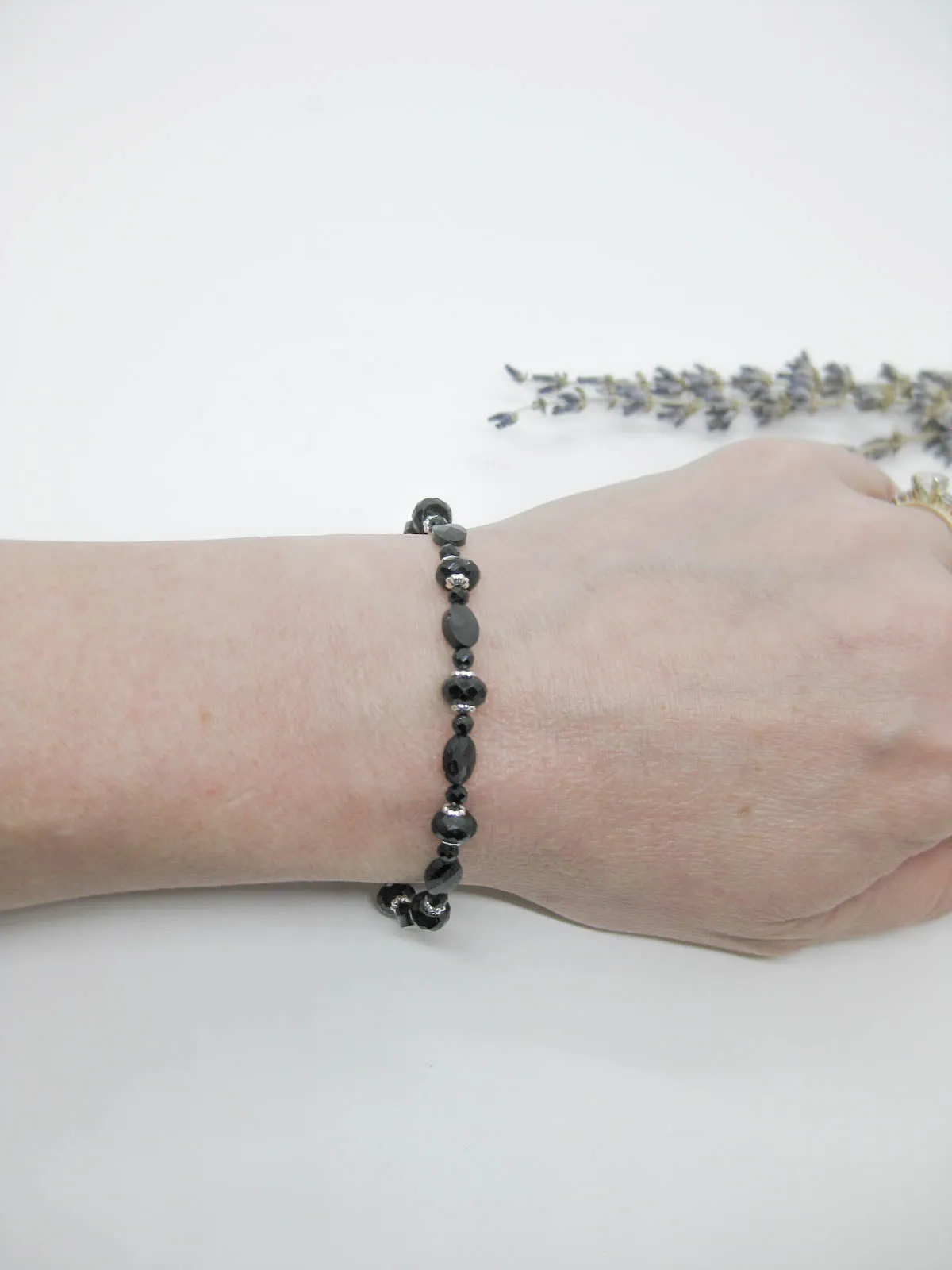 Zinnia: Black Spinel Bracelet - b349